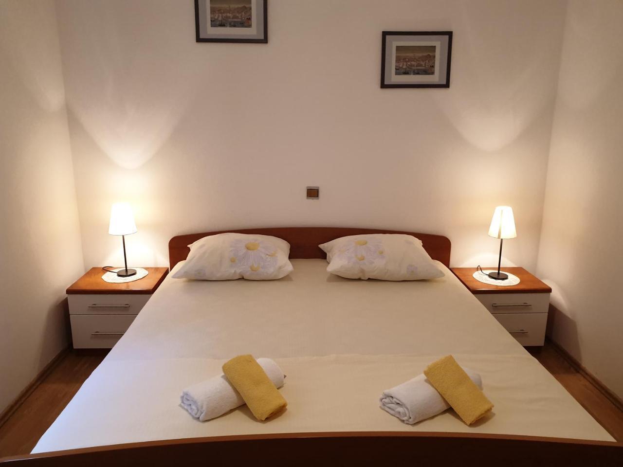 Apartments Kuzman ดูบรอฟนิก ภายนอก รูปภาพ