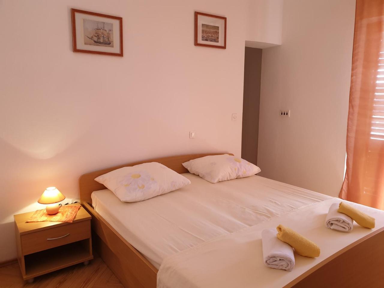 Apartments Kuzman ดูบรอฟนิก ภายนอก รูปภาพ