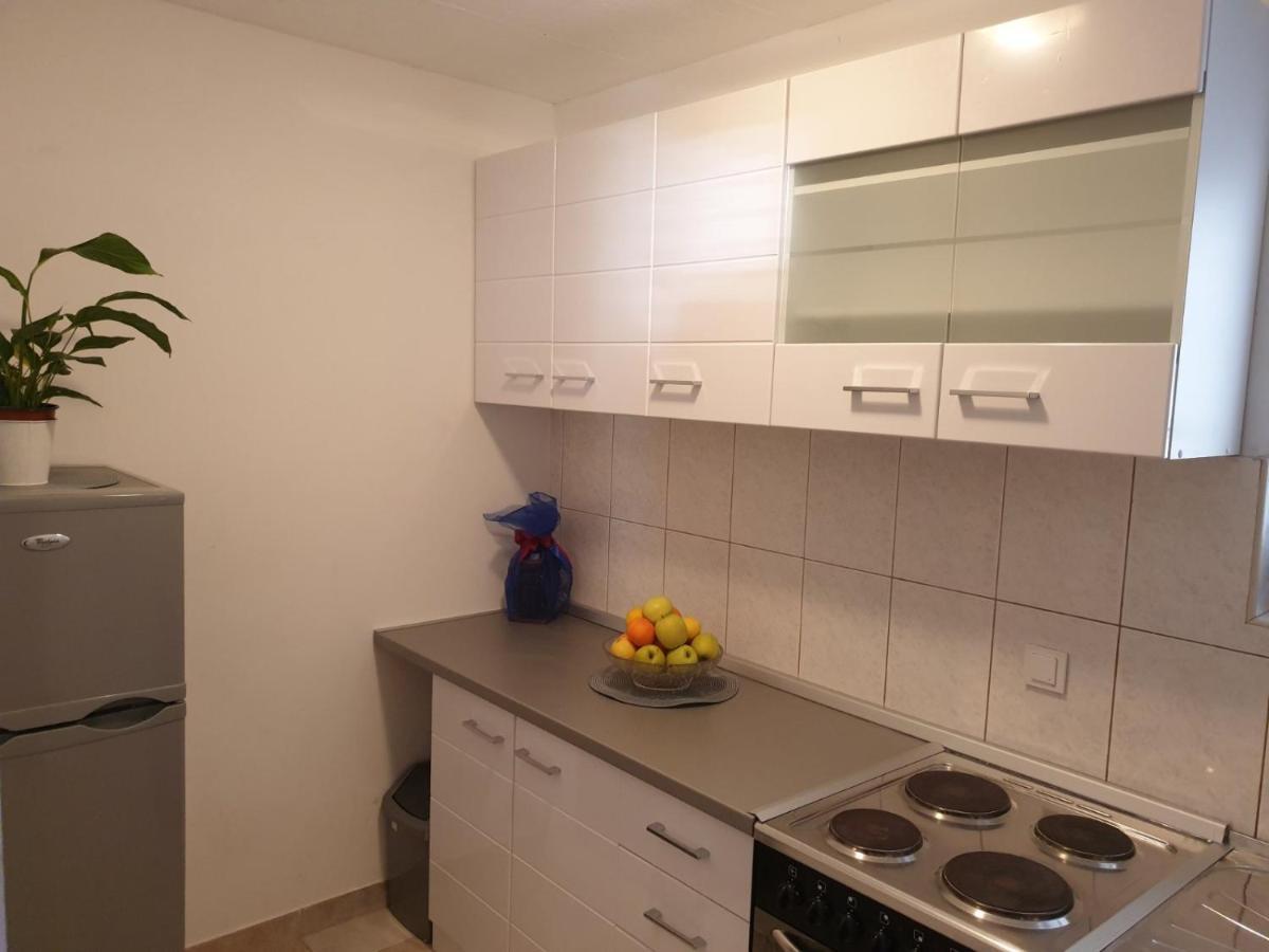 Apartments Kuzman ดูบรอฟนิก ภายนอก รูปภาพ